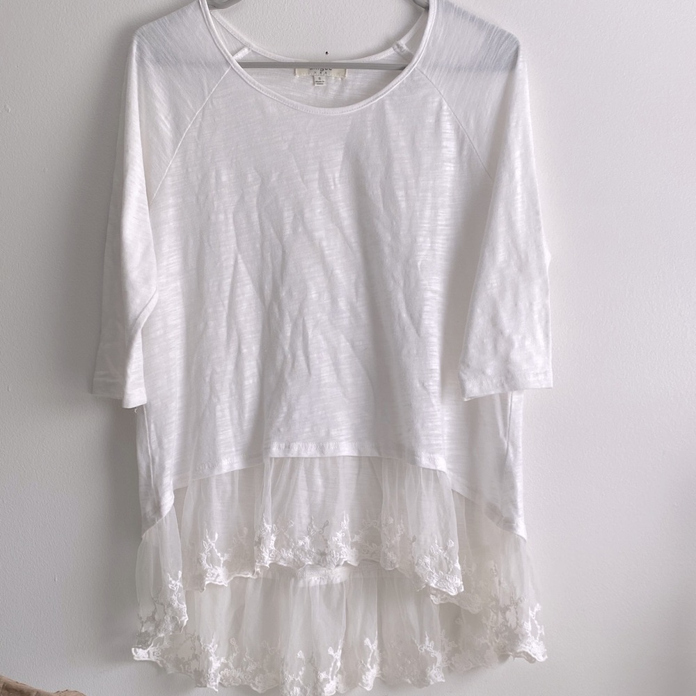 Umgee White Sheer Lace Hem Blouse Size Small